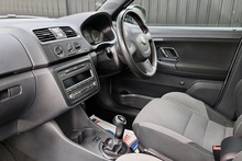 Skoda Fabia Monte Carlo 2 Former Keepers + Genuine Low Mileage + £20 Road Tax - Thumb 6