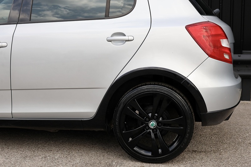 Skoda Fabia Monte Carlo 2 Former Keepers + Genuine Low Mileage + £20 Road Tax Image 31