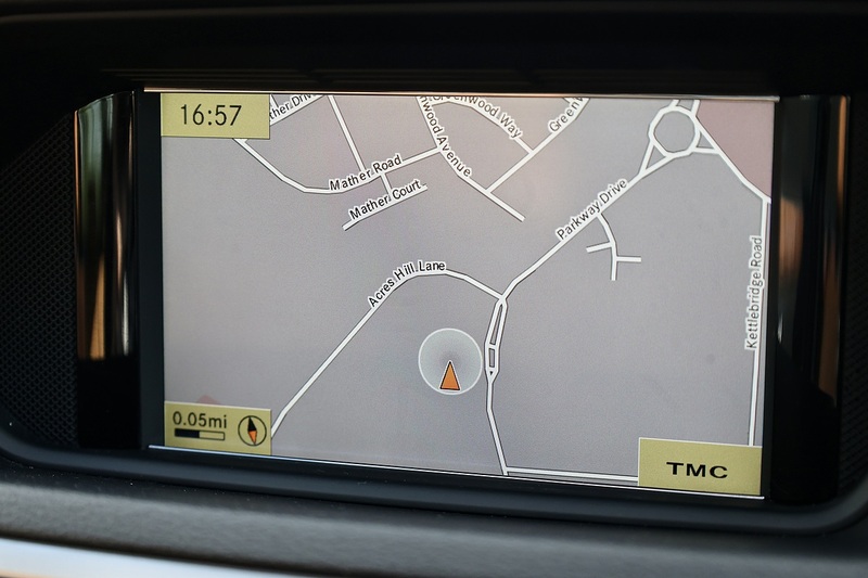 Mercedes-Benz E350 CDI Avantgarde 1 Family Ownership + Designo Trim + Pano Roof Image 13