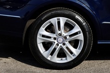 Mercedes-Benz E350 CDI Avantgarde 1 Family Ownership + Designo Trim + Pano Roof - Thumb 37