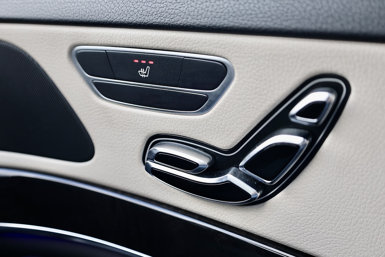 Mercedes-Benz S350d AMG Line Rare Colour + Panoramic Roof + SWB - Large 16