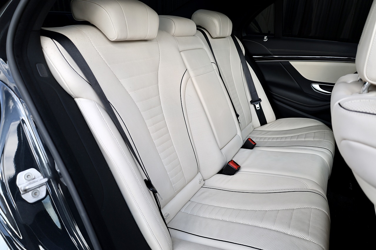 Mercedes-Benz S350d AMG Line Rare Colour + Panoramic Roof + SWB - Large 12