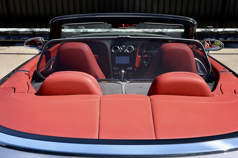 Bentley Continental GTC W12 Silver Tempest + Hot Spur + Piano Black + 16 Services Image 10