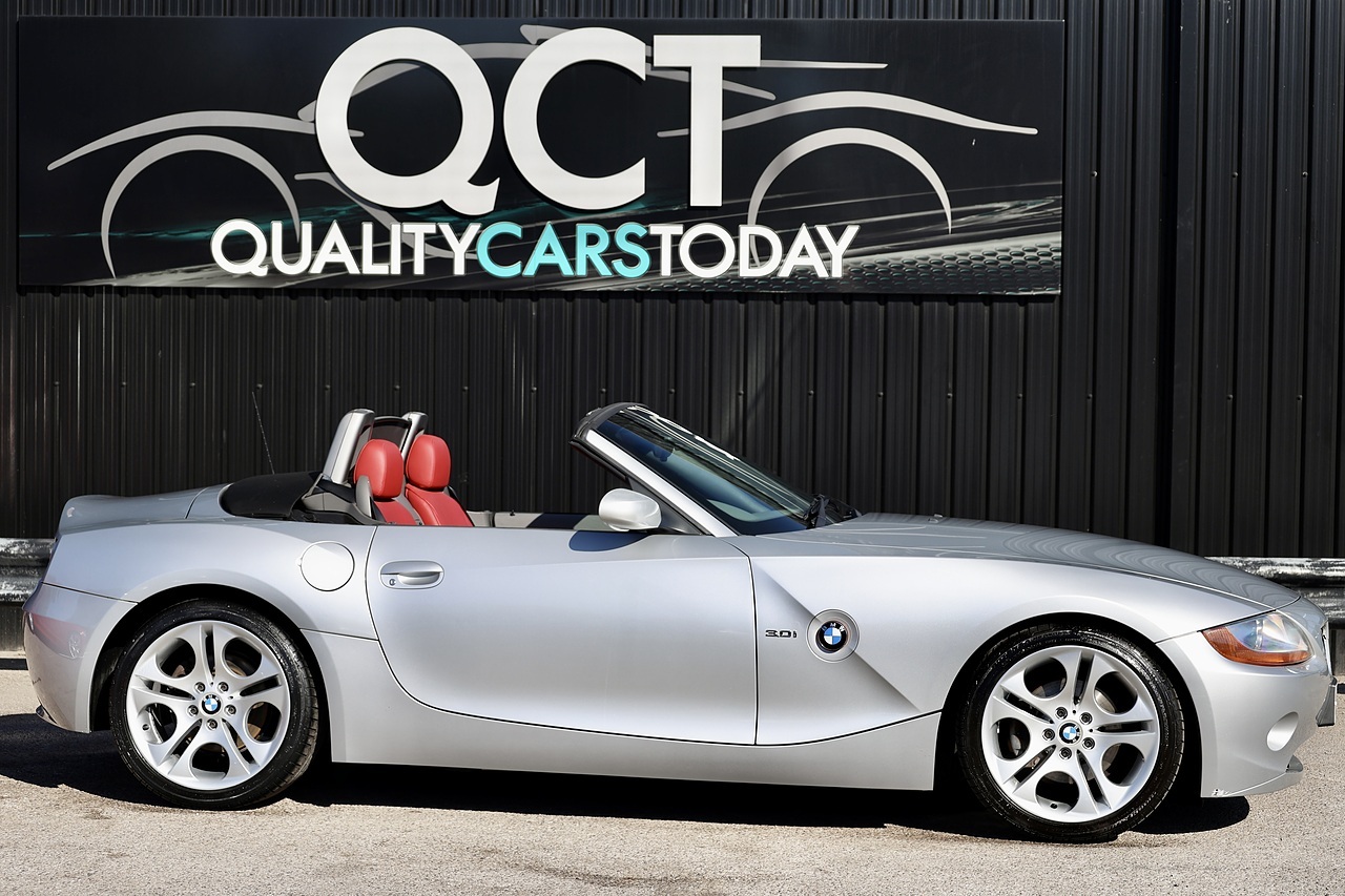 BMW Z4 Roadster + 3.0 Straight Six + Manual  + 1 Lady Owner - Large 5