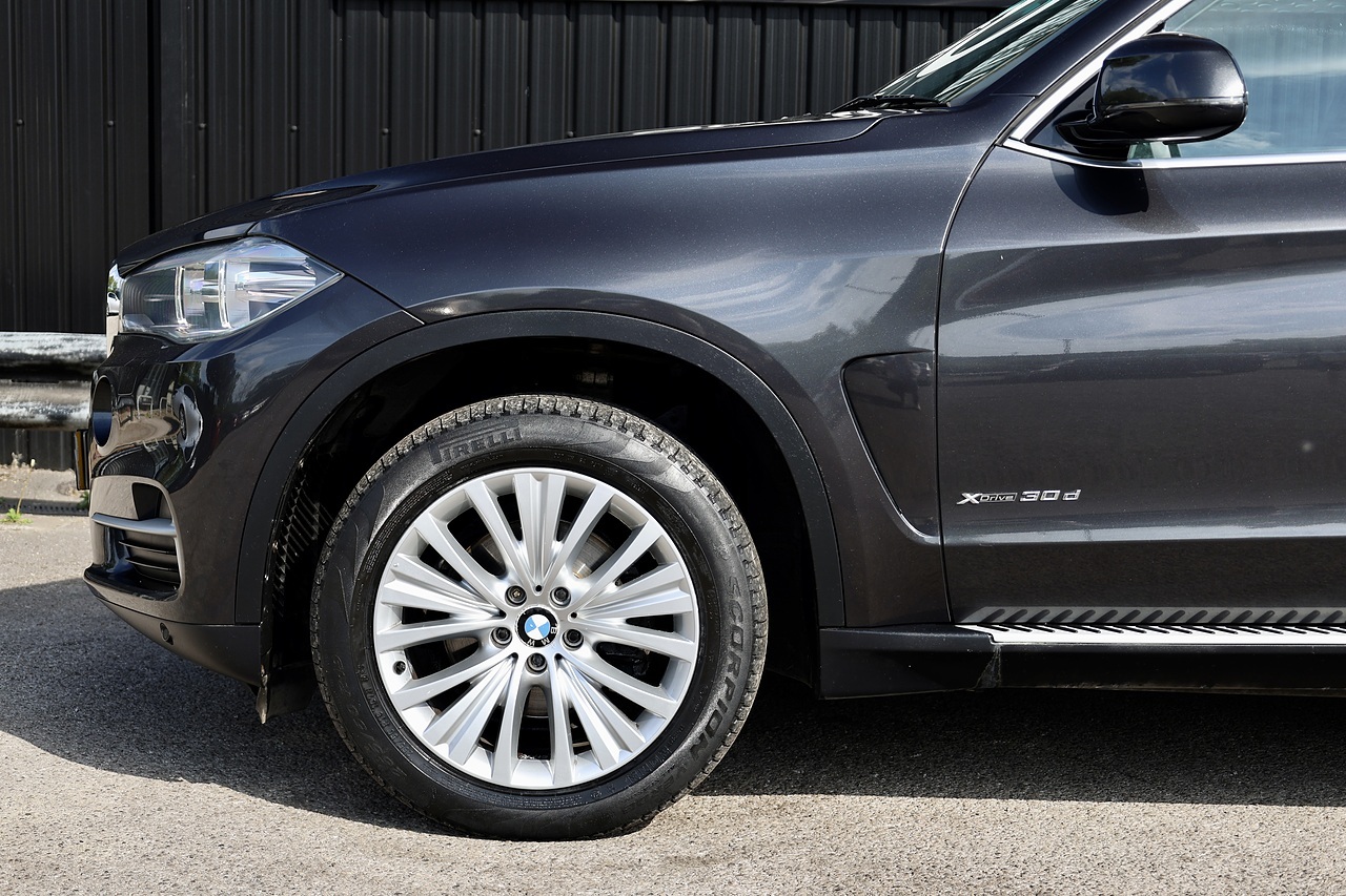BMW X5 xDrive30d SE Full BMW Main Dealer History + £7k Options - Large 36