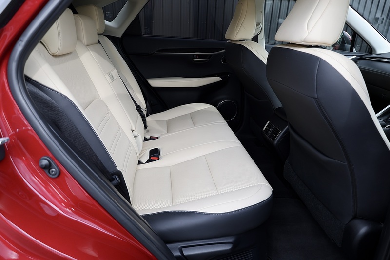 Lexus NX300h Full Lexus Main Dealer History + Lexus Warranty Image 10