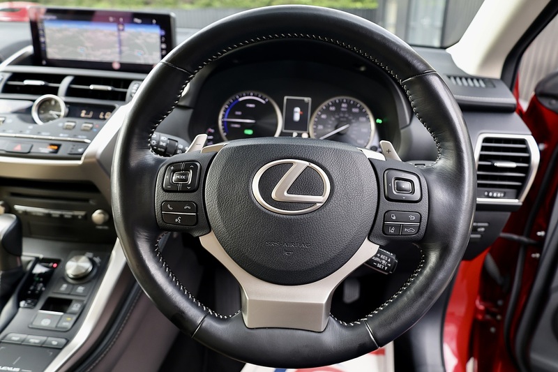 Lexus NX300h Full Lexus Main Dealer History + Lexus Warranty Image 38