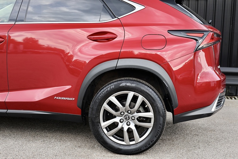 Lexus NX300h Full Lexus Main Dealer History + Lexus Warranty Image 41