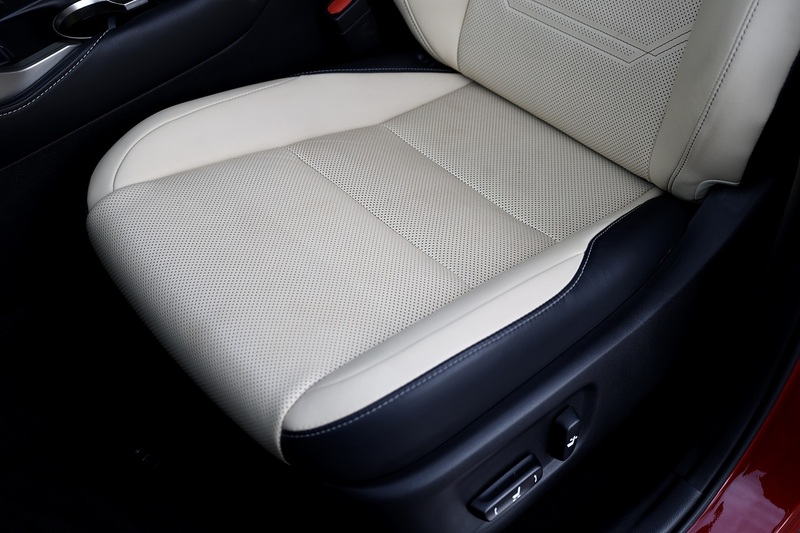 Lexus NX300h Full Lexus Main Dealer History + Lexus Warranty Image 27