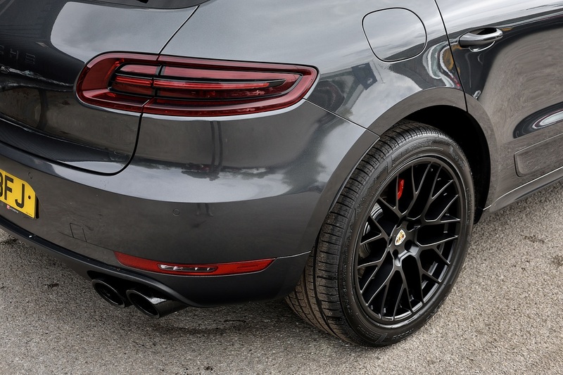 Porsche Macan GTS £10K Optional Extras + Sport Chrono + PASM Image 25