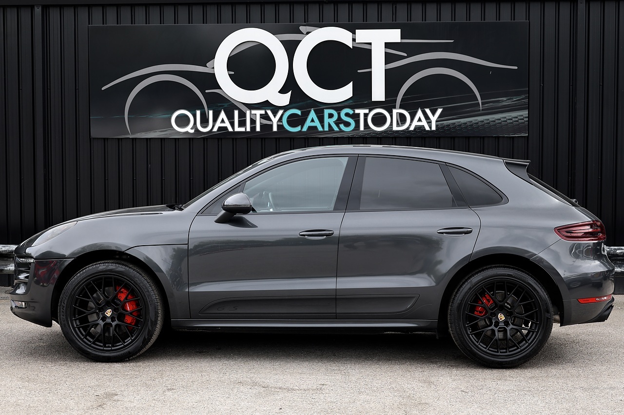 Porsche Macan GTS £10K Optional Extras + Sport Chrono + PASM - Large 1