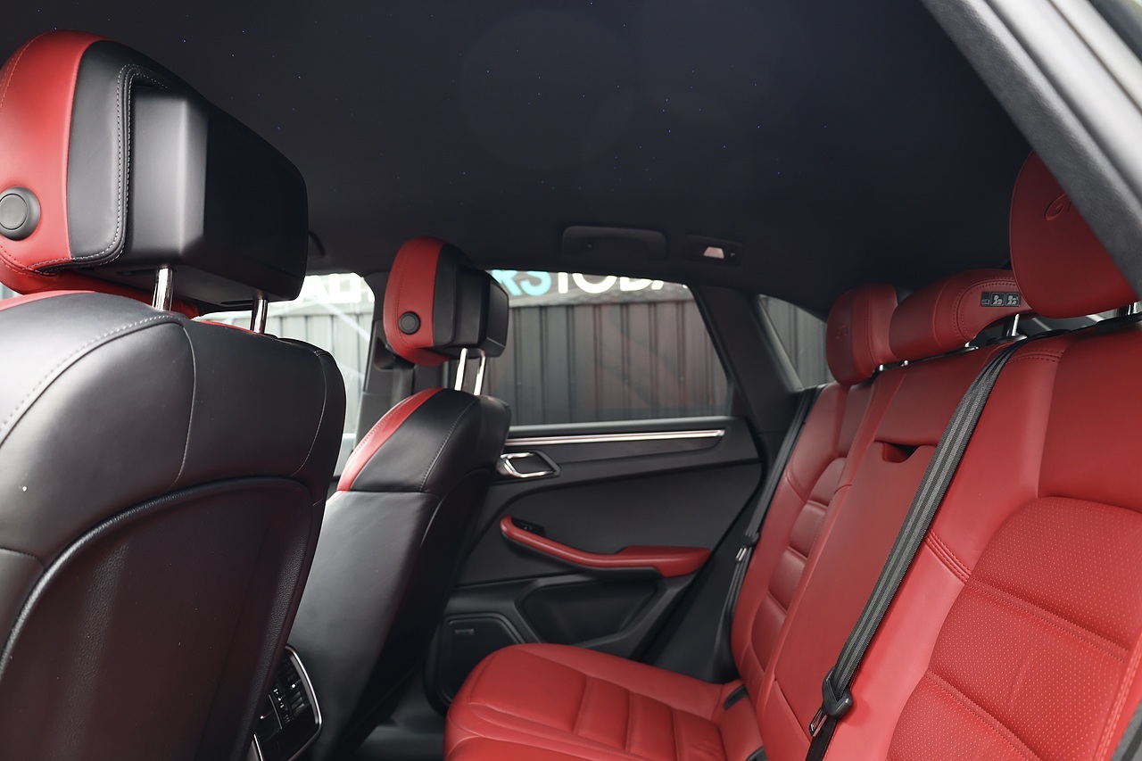 Porsche Macan GTS £10K Optional Extras + Sport Chrono + PASM - Large 23