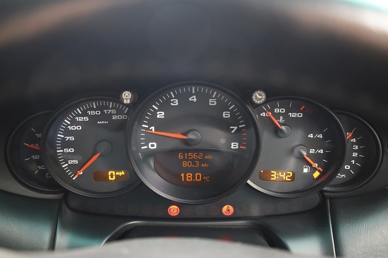 Porsche 911 Carrera 4 3.6 Manual Convertible + Hardtop + IMS Upgrade + Last Owner 2013 Image 21