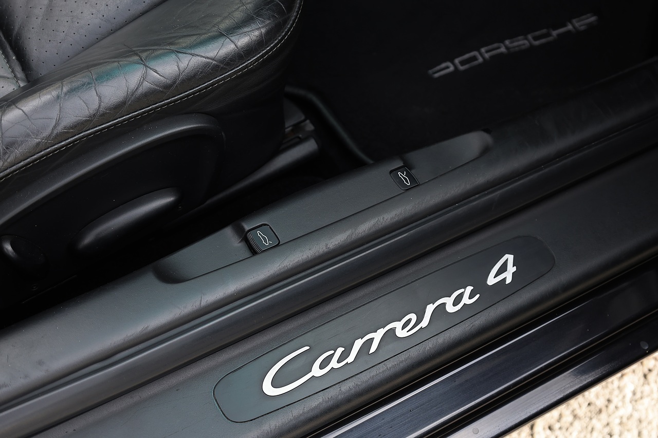 Porsche 911 Carrera 4 3.6 Manual Convertible + Hardtop + IMS Upgrade + Last Owner 2013 - Large 28