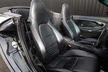 Porsche 911 Carrera 4 3.6 Manual Convertible + Hardtop + IMS Upgrade + Last Owner 2013 - Thumb 8