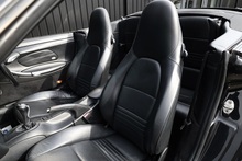 Porsche 911 Carrera 4 3.6 Manual Convertible + Hardtop + IMS Upgrade + Last Owner 2013 - Thumb 12