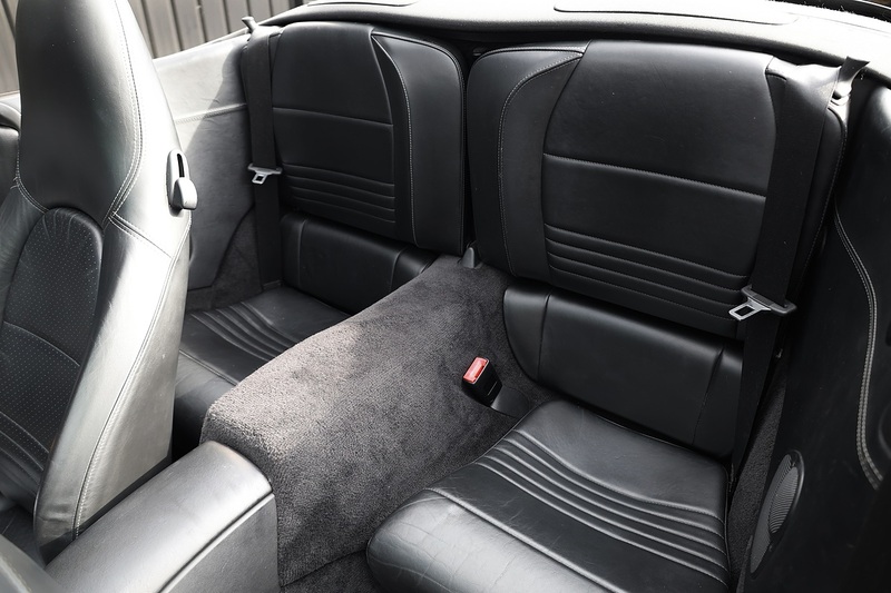 Porsche 911 Carrera 4 3.6 Manual Convertible + Hardtop + IMS Upgrade + Last Owner 2013 Image 13