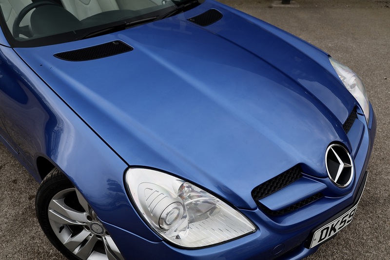 Mercedes-Benz SLK 200K Designo Paint + Designo Interior + AirScarf + £7k Cost options Image 14
