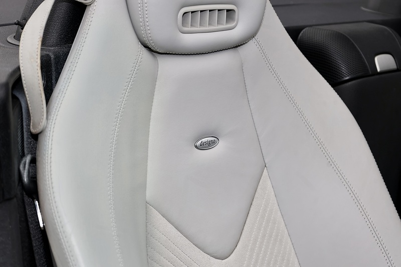 Mercedes-Benz SLK 200K Designo Paint + Designo Interior + AirScarf + £7k Cost options Image 26