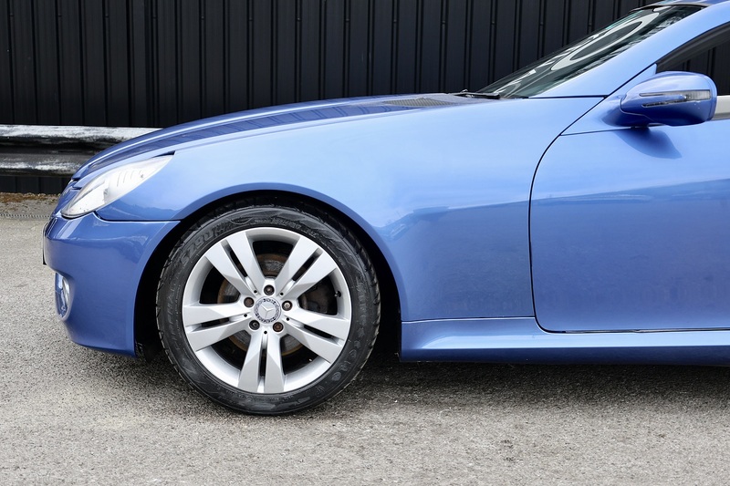 Mercedes-Benz SLK 200K Designo Paint + Designo Interior + AirScarf + £7k Cost options Image 29