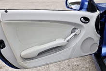 Mercedes-Benz SLK 200K Designo Paint + Designo Interior + AirScarf + £7k Cost options - Thumb 23