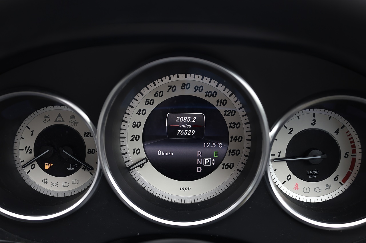 Mercedes-Benz CLS 250 CDI AMG Sport 1 Former Keeper + 12 Services - Large 19