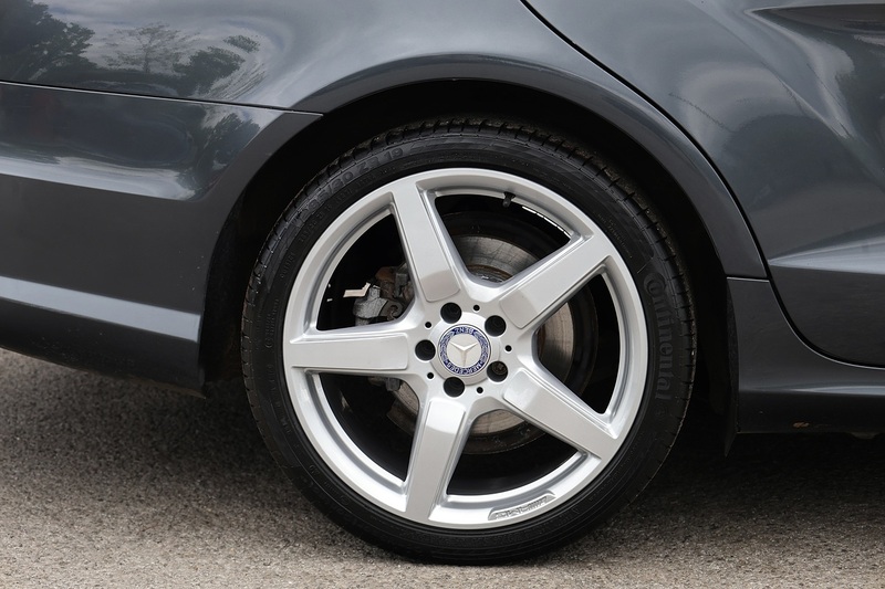 Mercedes-Benz CLS 250 CDI AMG Sport 1 Former Keeper + 12 Services Image 36