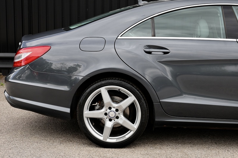 Mercedes-Benz CLS 250 CDI AMG Sport 1 Former Keeper + 12 Services Image 21