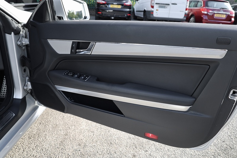 Mercedes-Benz E220 CDI AMG Sport Convertible 1 Former Keeper + Full Service History Image 30