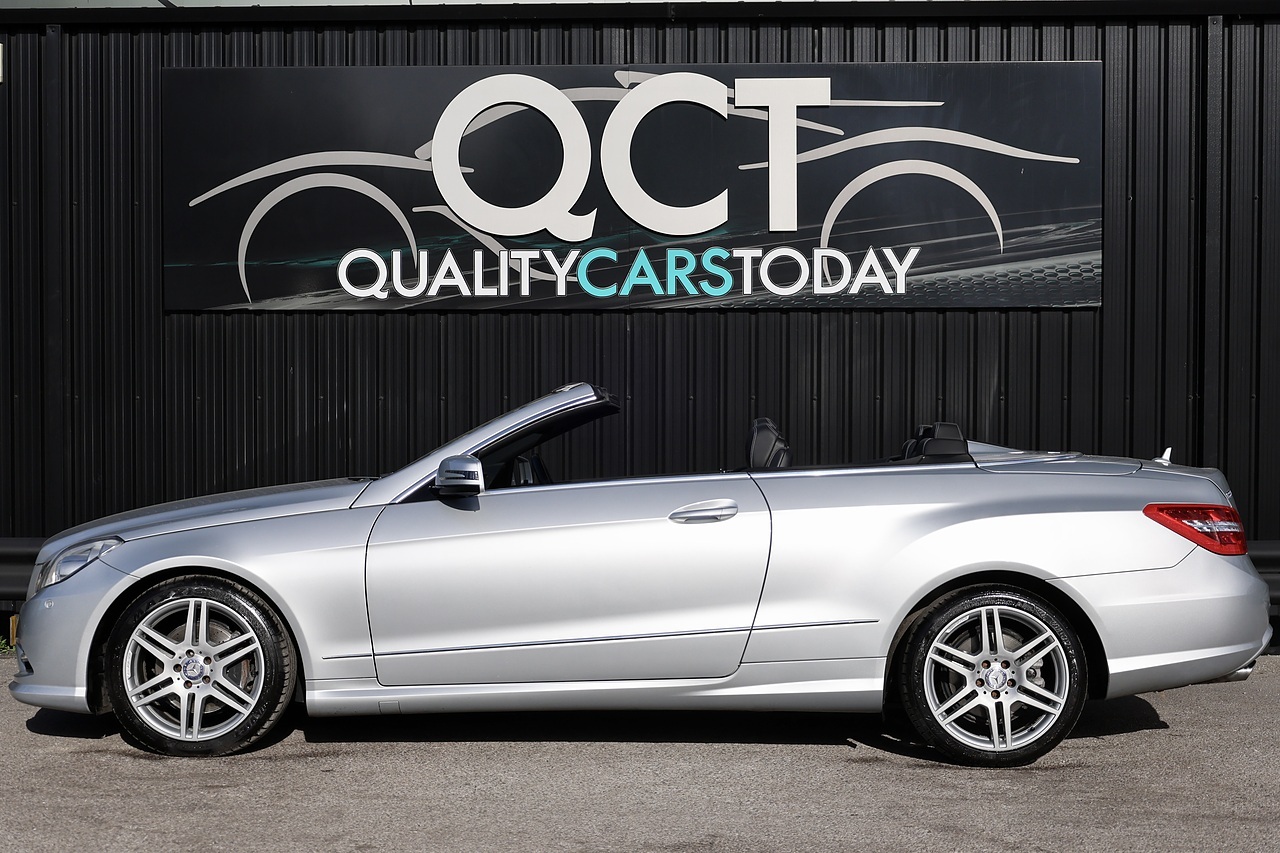 Mercedes-Benz E220 CDI AMG Sport Convertible 1 Former Keeper + Full Service History - Large 1