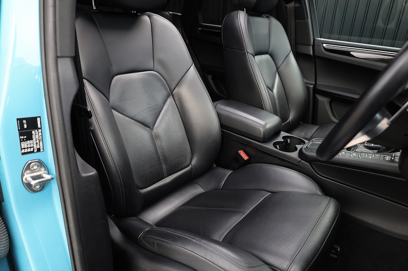 Porsche Macan £16,000 Cost Options + Pano Roof + PASM + BOSE Image 22