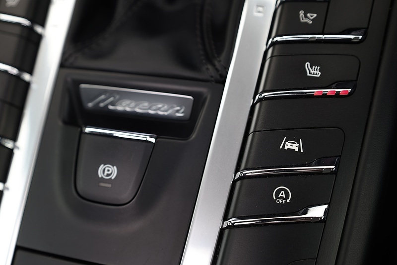 Porsche Macan £16,000 Cost Options + Pano Roof + PASM + BOSE Image 24