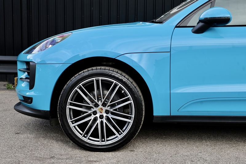 Porsche Macan £16,000 Cost Options + Pano Roof + PASM + BOSE Image 33