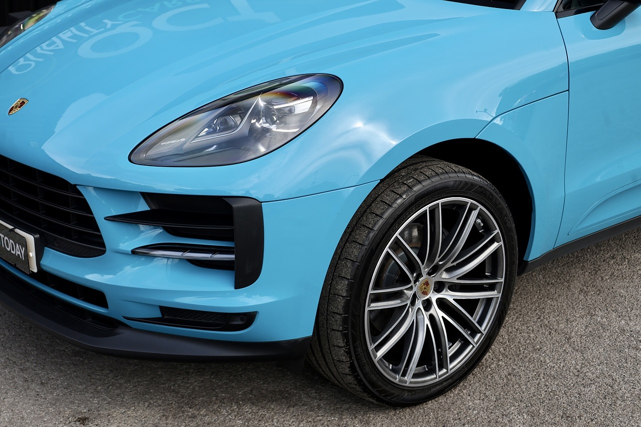 Porsche Macan £16,000 Cost Options + Pano Roof + PASM + BOSE - Large 32