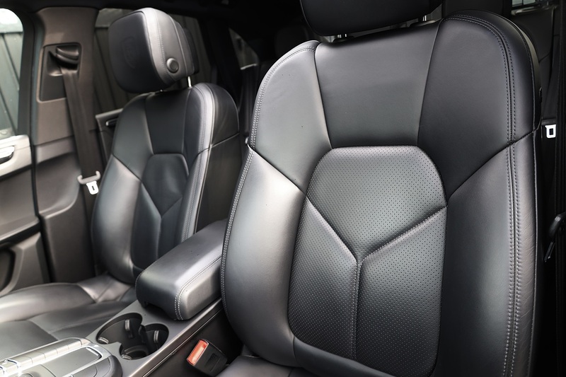 Porsche Macan £16,000 Cost Options + Pano Roof + PASM + BOSE Image 41