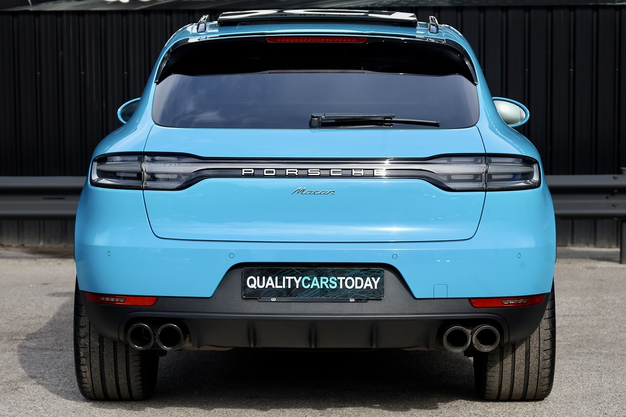 Porsche Macan £16,000 Cost Options + Pano Roof + PASM + BOSE - Large 4