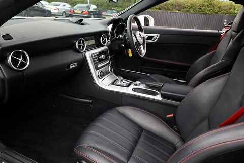 SLK 200 AMG Sport 2.0 2dr Convertible Automatic Petrol