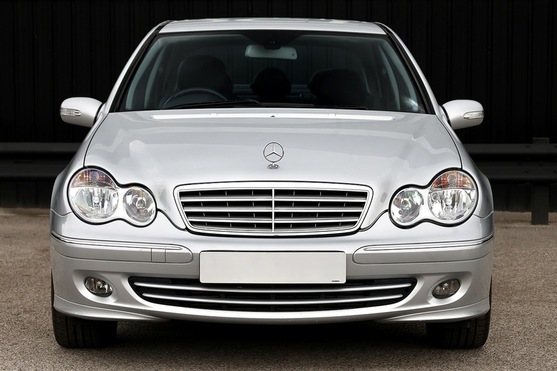 Mercedes-Benz C180 K Avantgarde SE Last Owner 2014 + Comprehensive History Image 3