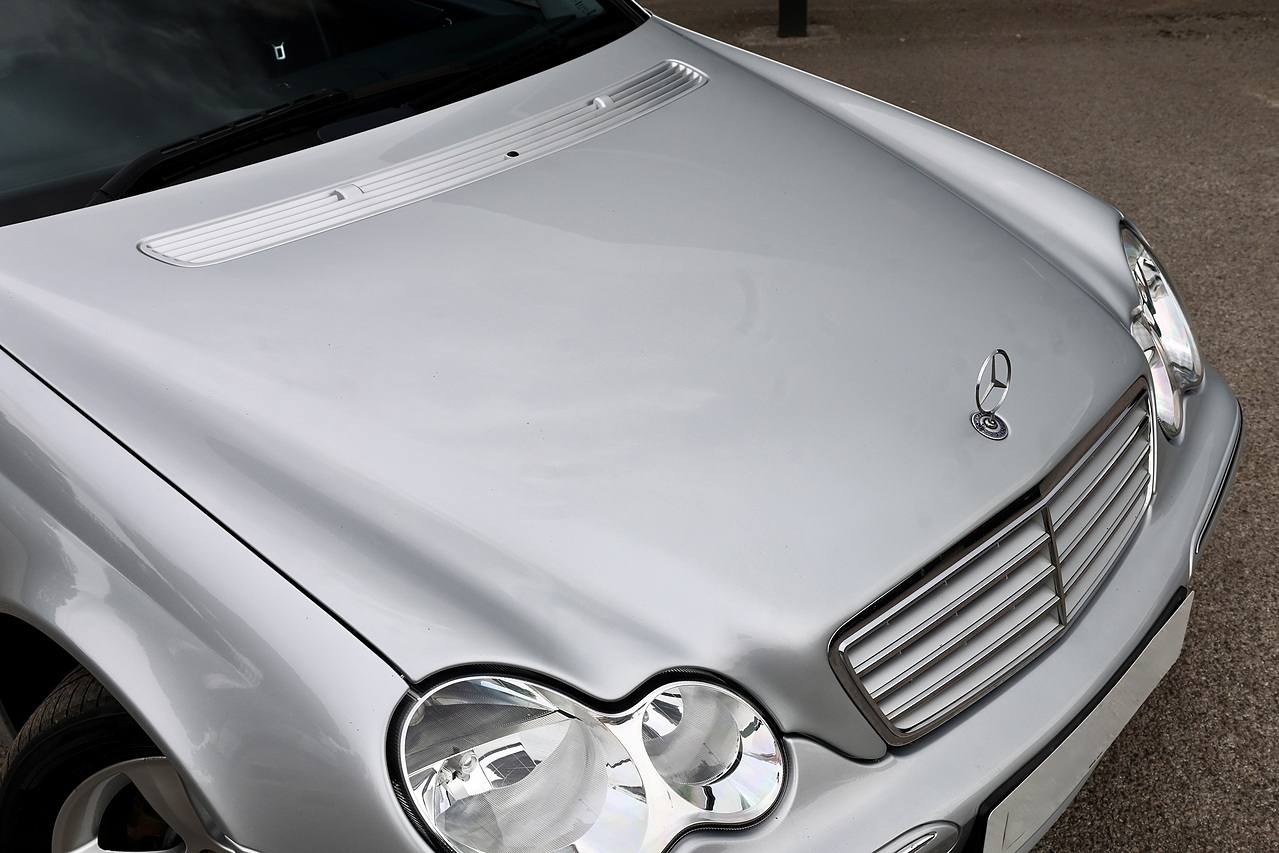 Mercedes-Benz C180 K Avantgarde SE Last Owner 2014 + Comprehensive History - Large 11