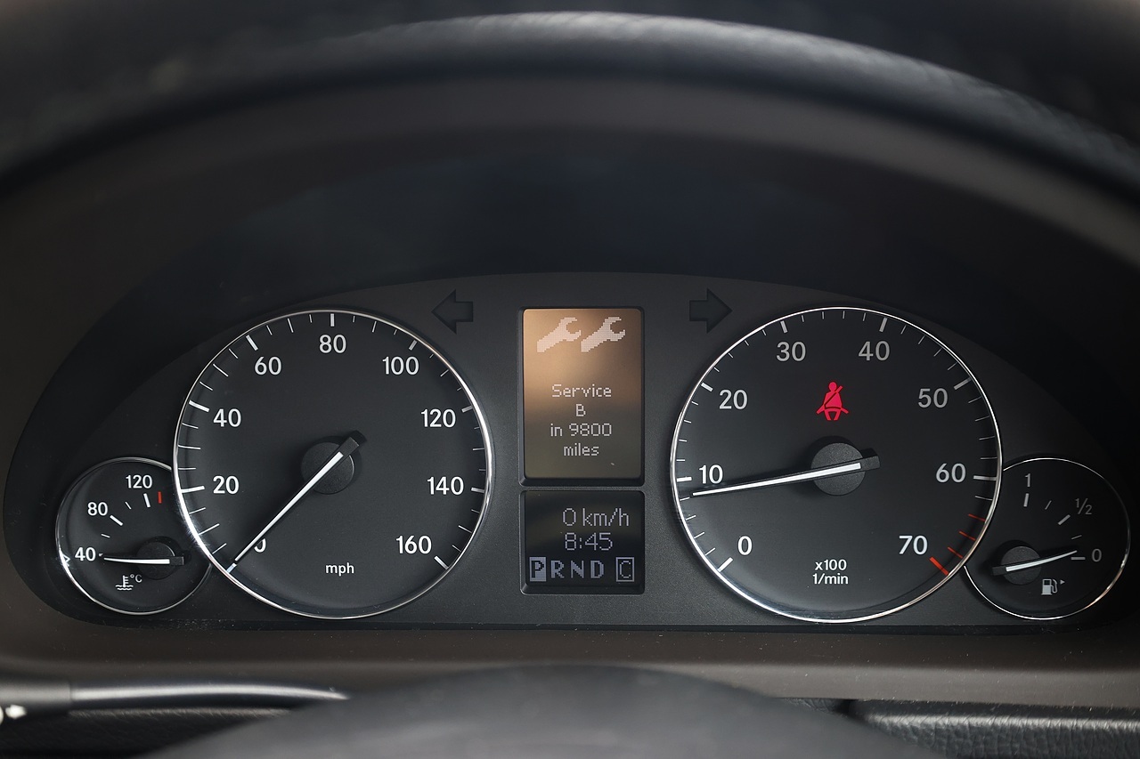 Mercedes-Benz C180 K Avantgarde SE Last Owner 2014 + Comprehensive History - Large 33