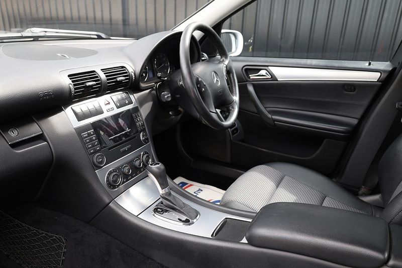 Mercedes-Benz C180 K Avantgarde SE Last Owner 2014 + Comprehensive History Image 6