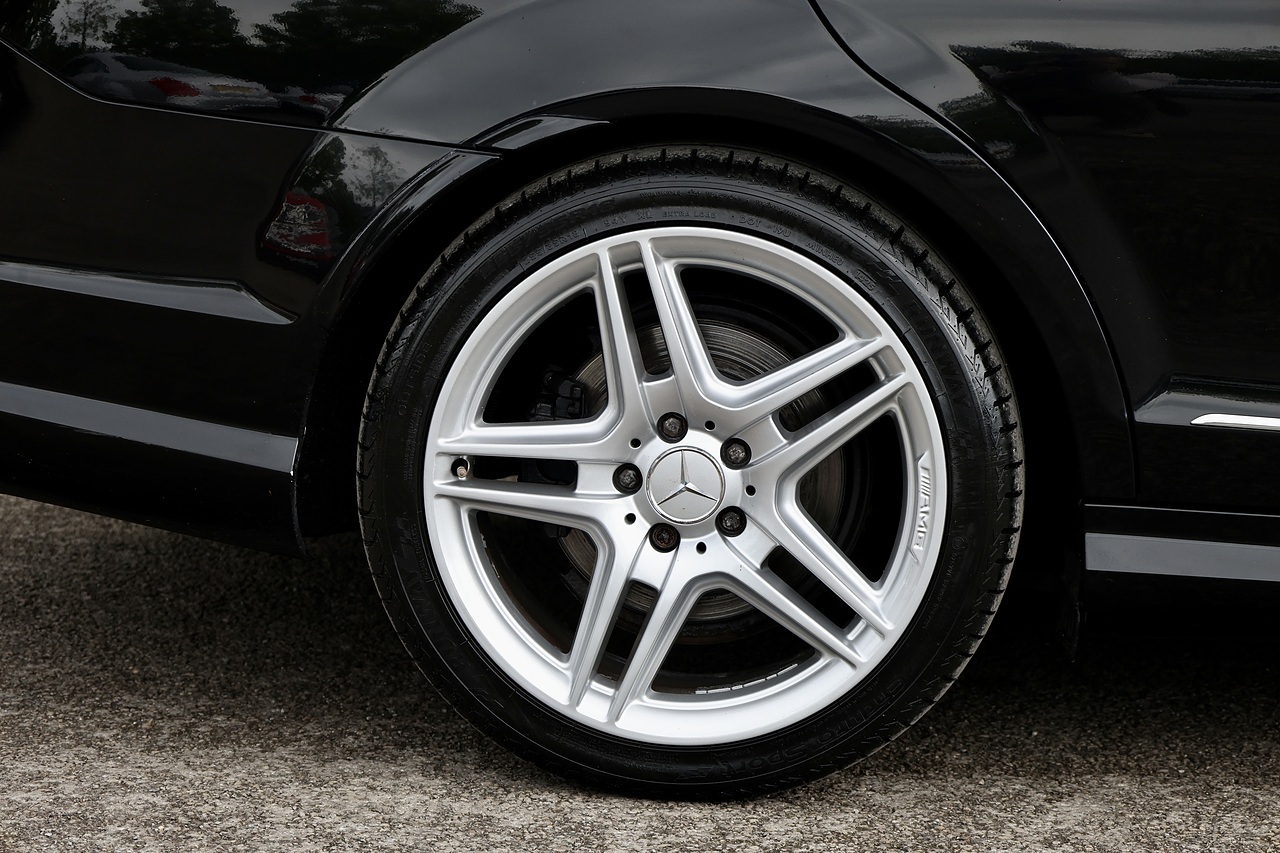 Mercedes-Benz C280 Sport £9k Cost Options + Pano Roof + Just Serviced by MB Dealer - Large 39