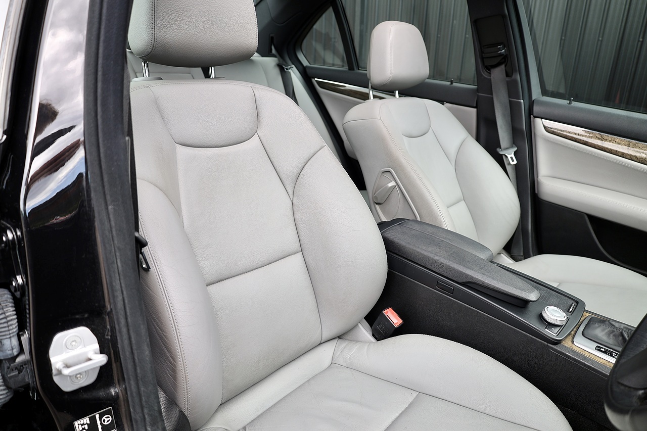 Mercedes-Benz C280 Sport £9k Cost Options + Pano Roof + Just Serviced by MB Dealer - Large 22