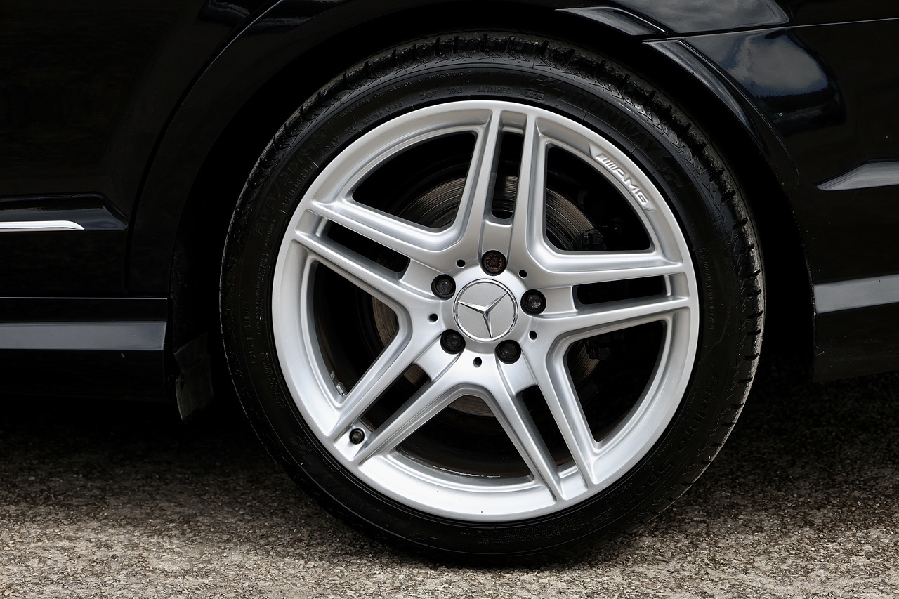 Mercedes-Benz C280 Sport £9k Cost Options + Pano Roof + Just Serviced by MB Dealer - Large 37