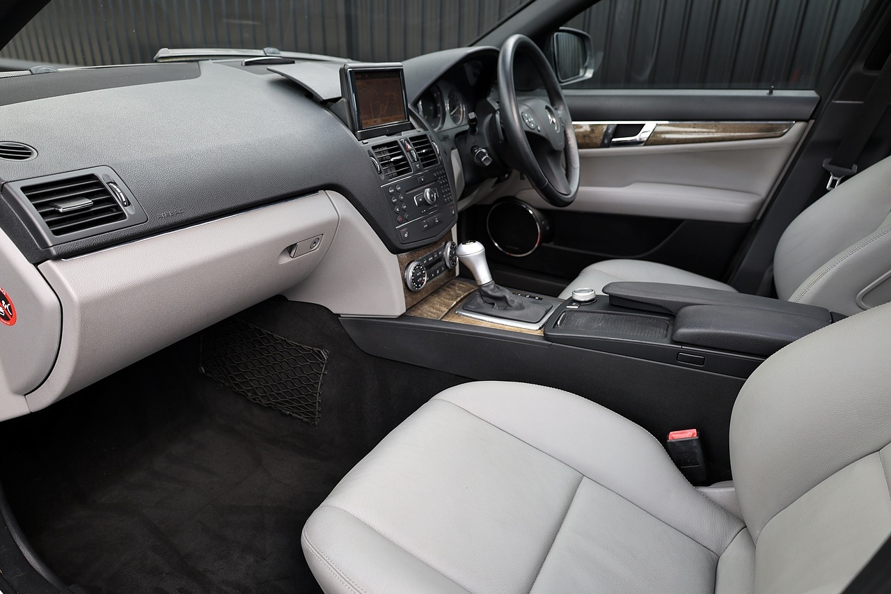 Mercedes-Benz C280 Sport £9k Cost Options + Pano Roof + Just Serviced by MB Dealer - Large 2