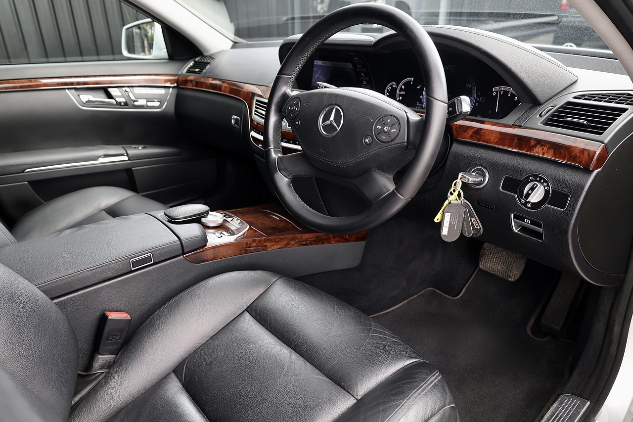 Mercedes-Benz S350 CDI BlueTEC 1 Private Owner + SWB + Gearbox Service by MB in May 2026 - Large 7