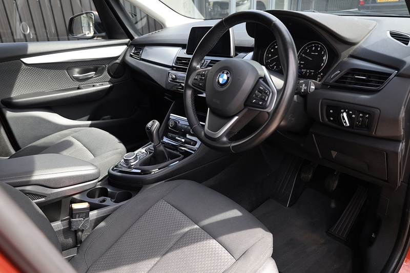 BMW 218i SE Active Tourer Full BMW Main Dealer History + Sat Nav Image 6