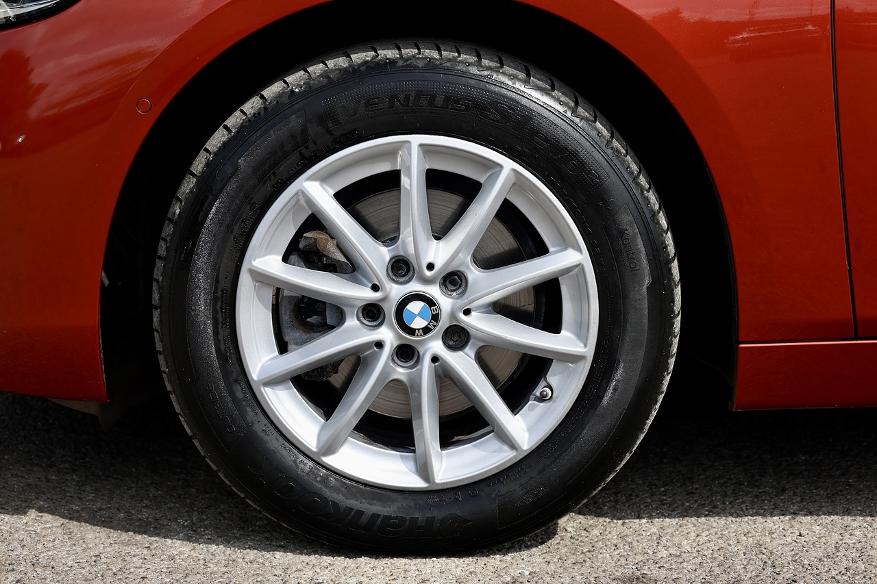 BMW 218i SE Active Tourer Full BMW Main Dealer History + Sat Nav - Large 31