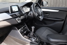 BMW 218i SE Active Tourer Full BMW Main Dealer History + Sat Nav - Thumb 9