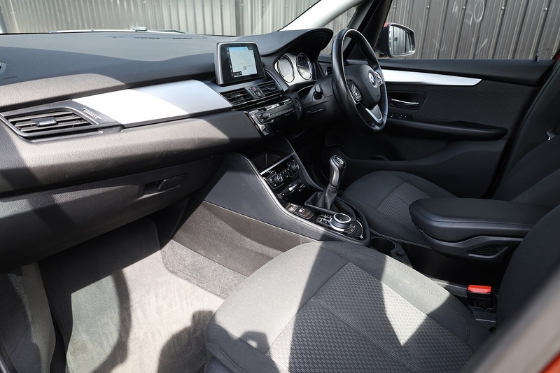 BMW 218i SE Active Tourer Full BMW Main Dealer History + Sat Nav Image 2
